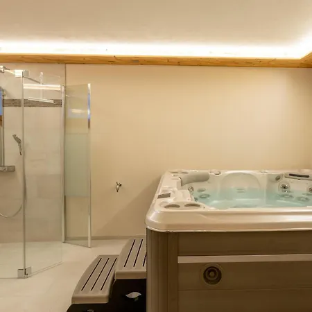 Apartamento Haus Alpenrose Appartement-fewo Alpenrose 4-bettwohnung 1- Og West By Interhome Saas-Almagell