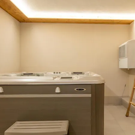 Haus Alpenrose Appartement-fewo Alpenrose 4-bettwohnung 1- Og West By Interhome *